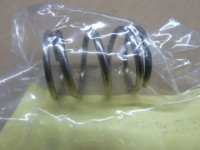 5001000770 - Mola compressão BOSCH 1424618027