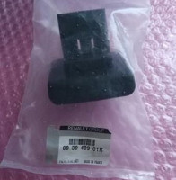 883040901R - Suporte banco traseiro